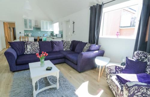 Cemaes Bay Casa | Cornel Clud