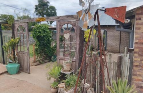 Grootfontein Casa | Corner House Cottages