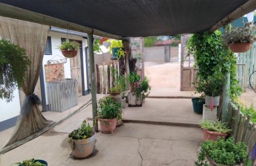 Grootfontein Casa | Corner House Cottages