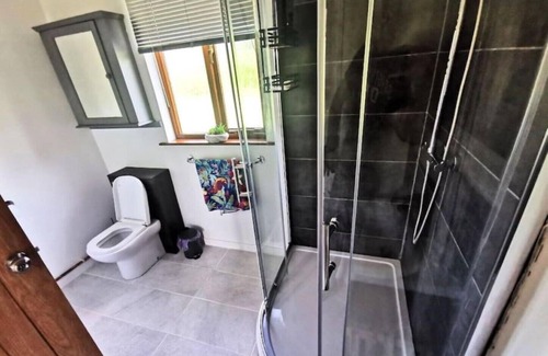 Llandeilo Cabaña | Corner Patch Retreat
