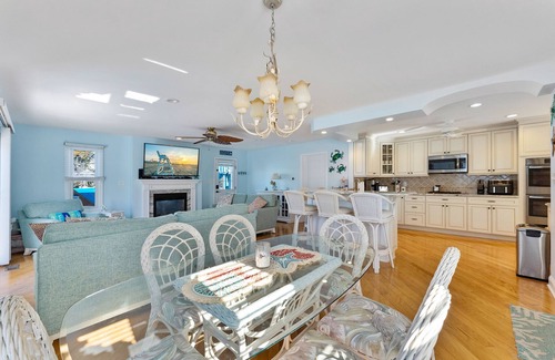 Wildwood Crest Casa | Corner property with 3 off street parking. This home was completely renovated in 2015.