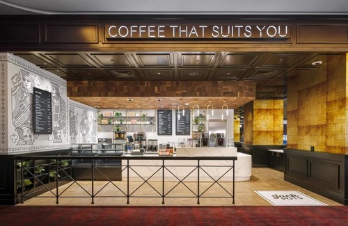 Downtown Las Vegas Apartamento | Corner Studio at Circa Resort & Casino