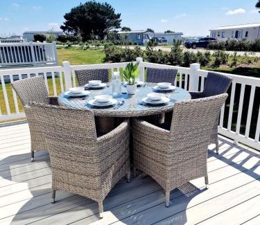 Truro Complejo | Cornwall Caravan Retreat, Near Perranporth, 3 Bedroom