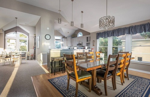 Corolla Light Casa | Corolla Light Soundfront with Pool, Hot tub & more!