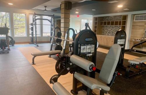 West End Apartamento | Corporate Chic Walkable and Quiet
