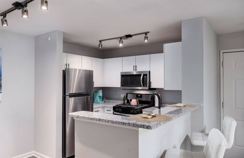 Gurnee Apartamento | Corporate Housing by MGM