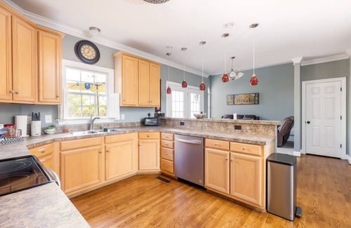 High Point Casa | Corporate living & family style in heart of Triad