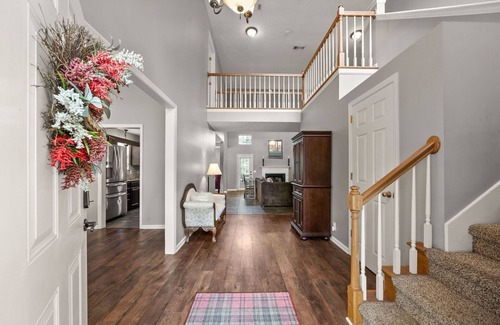 Nashville Casa | Corporate Rental-4 Bedroom House in Nashville on End of Culdesac.