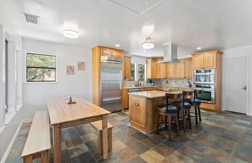 Bay Area Casa | Corpus Christi Gem Su
