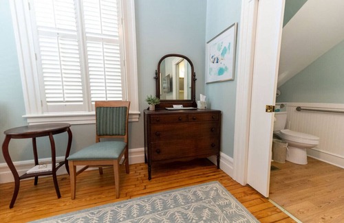Edenton Cama Y Desayuno | Captain's Quarters Inn Rm. 2