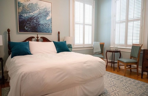 Edenton Cama Y Desayuno | Captain's Quarters Inn Rm. 2