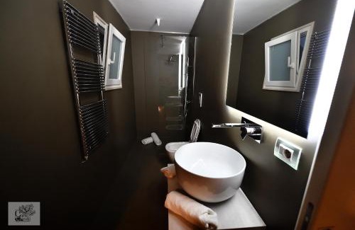 Modugno Cama Y Desayuno | Corte Cairoli B&B and Suites