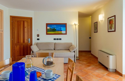 Garda Apartamento | Corte Camaldoli by Interhome