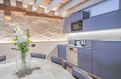 Castello Apartamento | Corte Rubbi 1 A True Canal-side Experience