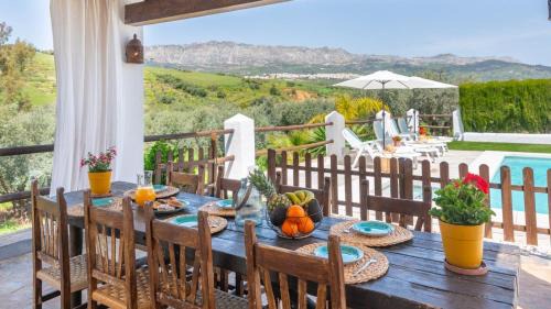 Antequera Casa | Cortijo Casablanca Villanueva de la Concepción by Ruralidays