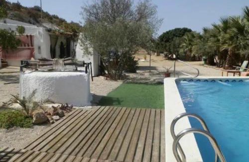 El Toyo Casa | Cortijo casa rural "La cueva "