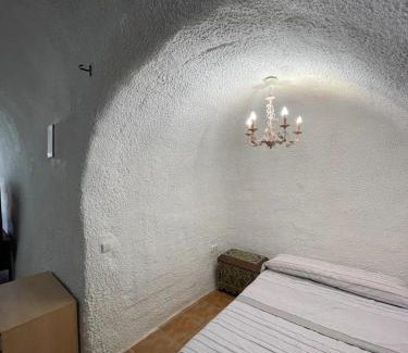 El Toyo Casa | Cortijo casa rural "La cueva "