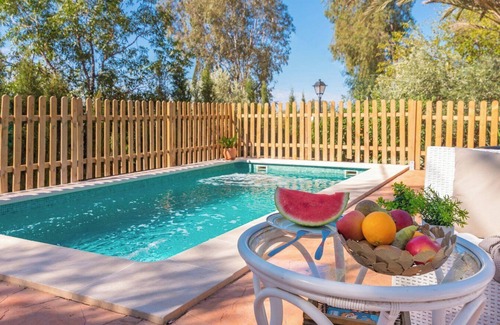 Antequera Villa | Cortijo el Alcornocal Villanueva de la Concepción by Ruralidays