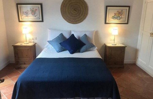 Ojen Chalet De Esquí | Cortijo Huerta la Casa