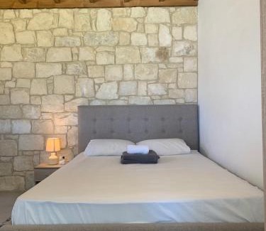 Stroumpi Apartamento | Cosmema Stone house with amazing mountain view