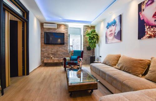 Skadarlija Apartamento | Cosmopolitan Apartment