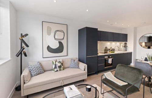 Clock House Apartamento | Cosmopolitan Living: Upscale 1BR Gem in Beckenham