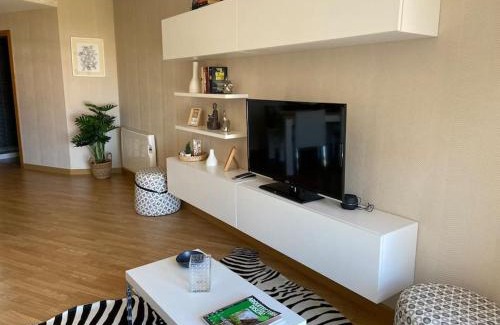 Malpica de Bergantinos Apartamento | Costa da Morte apartamento con vistas, garaje y piscina