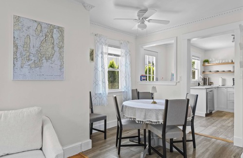 Newport East Casa | Costal Cottage Retreat minutes from Newport, RI