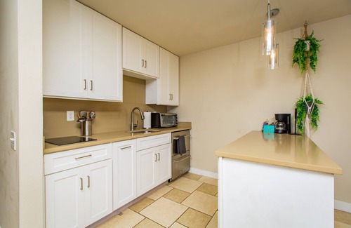 Estate Peters Farm Condominio | Costal Modern Condo