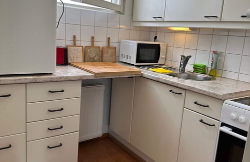 Itainen District Apartamento | Costal Stay with Forest Views