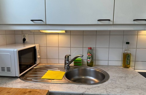 Itainen District Apartamento | Costal Stay with Forest Views
