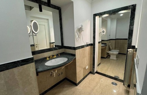 Rione XVIII Castro Pretorio Casa | Costantino Rooms
