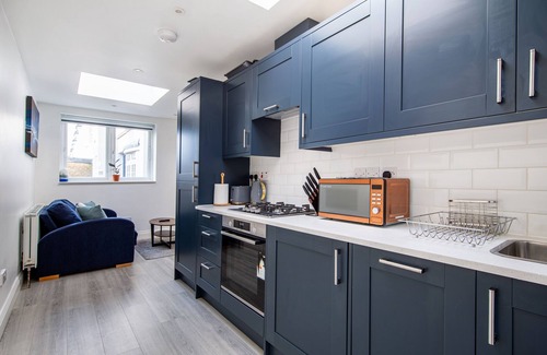 Balham Apartamento | Cosy 1 bed flat Zone 2 Metro station close to central London with free Parking.