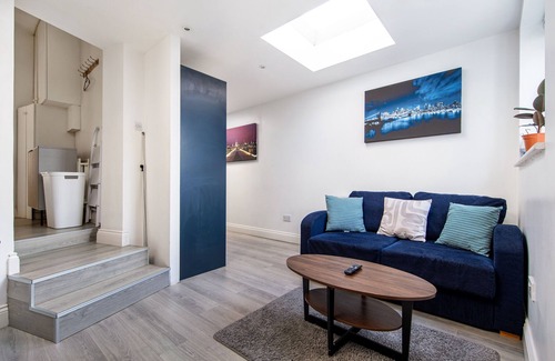 Balham Apartamento | Cosy 1 bed flat Zone 2 Metro station close to central London with free Parking.