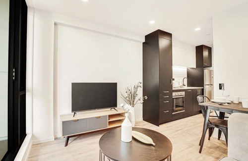 Newton Apartamento | Cosy 1-Bedroom with Pool & Sauna in City Centre