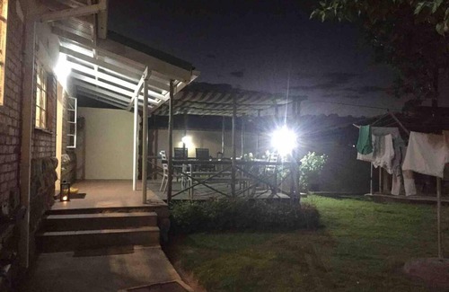 Maseru Cabaña | Cosy 2-bed House in Maseru for Perfect Calm and re