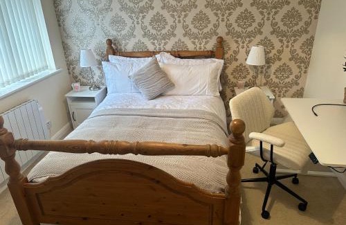 Castle Bromwich Casa | Cosy 2 Bed House near Birmingham Airport & NEC