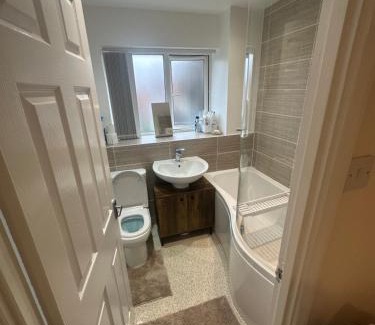 Castle Bromwich Casa | Cosy 2 Bed House near Birmingham Airport & NEC