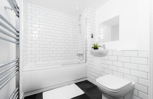 Bordesley Apartamento | Cosy 2 Bedroom Apartment in Digbeth, Birmingham City Centre with Free Parking - Digbeth - Free Netflix - Long Stays Allowed - Free Street Parking