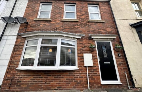 Guisborough Cabaña | Cosy, 2 Bedroom Cottage in Guisborough Town Centre