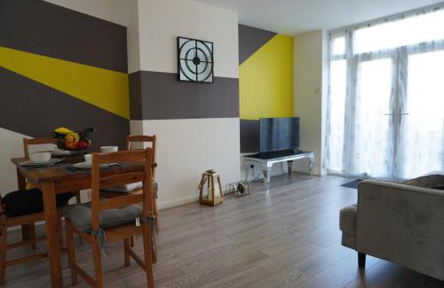Lewisham Apartamento | Cosy 2 bedroom on Bromley-Lewisham Hospital Borders