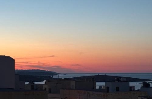 Bugibba Apartamento | Cosy 2 Bedroom Penthouse with Terraces & seaview