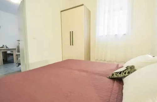 Gospic Apartamento | Cosy 2-room apartment just steps away from the beach, shops and restaurants