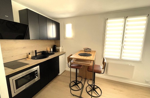 Bas de Venoix Apartamento | Cosy 2-room apartment with private parking