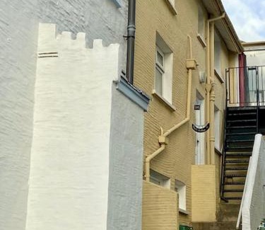 Aberdovey Casa | Cosy 3 bedroom cottage by the sea in Aberdovey