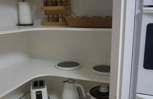 West Beach Casa | Cosy 3 x2 abode in peaceful West Beach, Esperance.