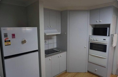 West Beach Casa | Cosy 3 x2 abode in peaceful West Beach, Esperance.