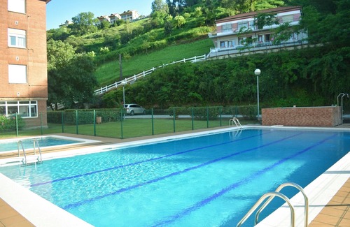 Suances Apartamento | Coqueto y cómodo apartamento con piscina y padel