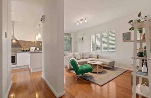 Rose Bay Apartamento | Cosy and Quiet Walk to Beach and Harbor