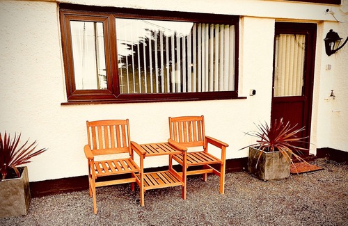 Cylch-Y-Garn Cabaña | Cosy annexe sleeps 4